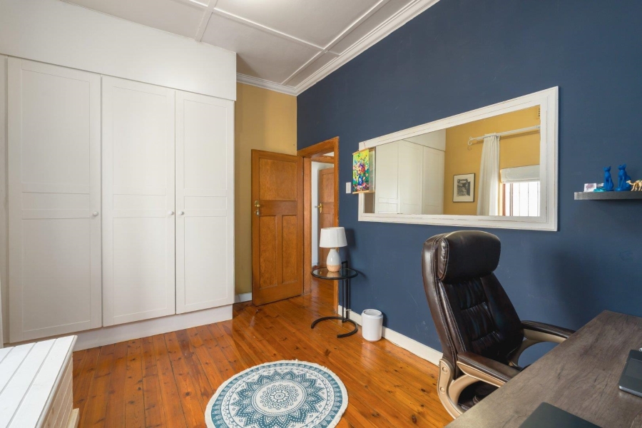 3 Bedroom Property for Sale in Sea Point Western Cape